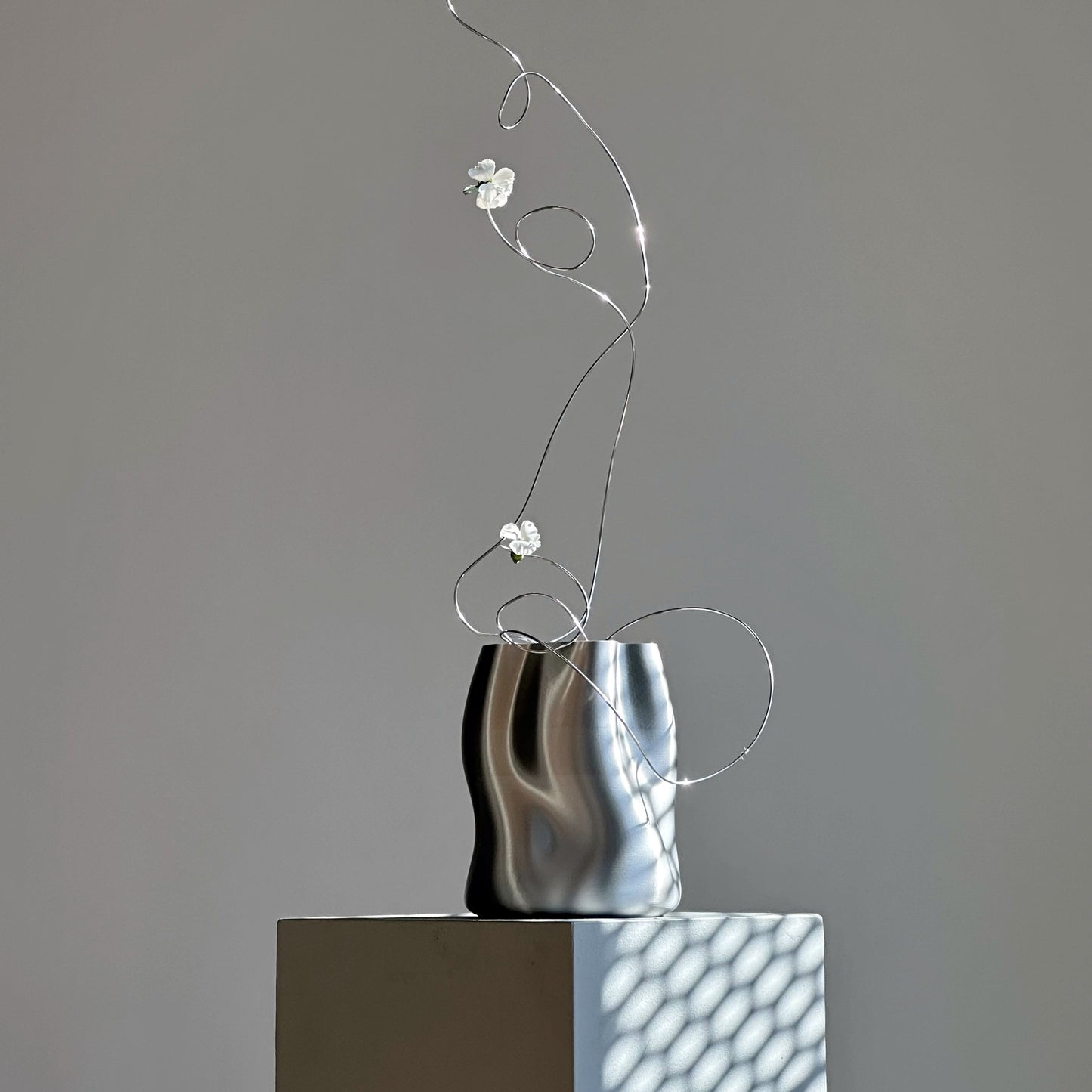 wavy vase